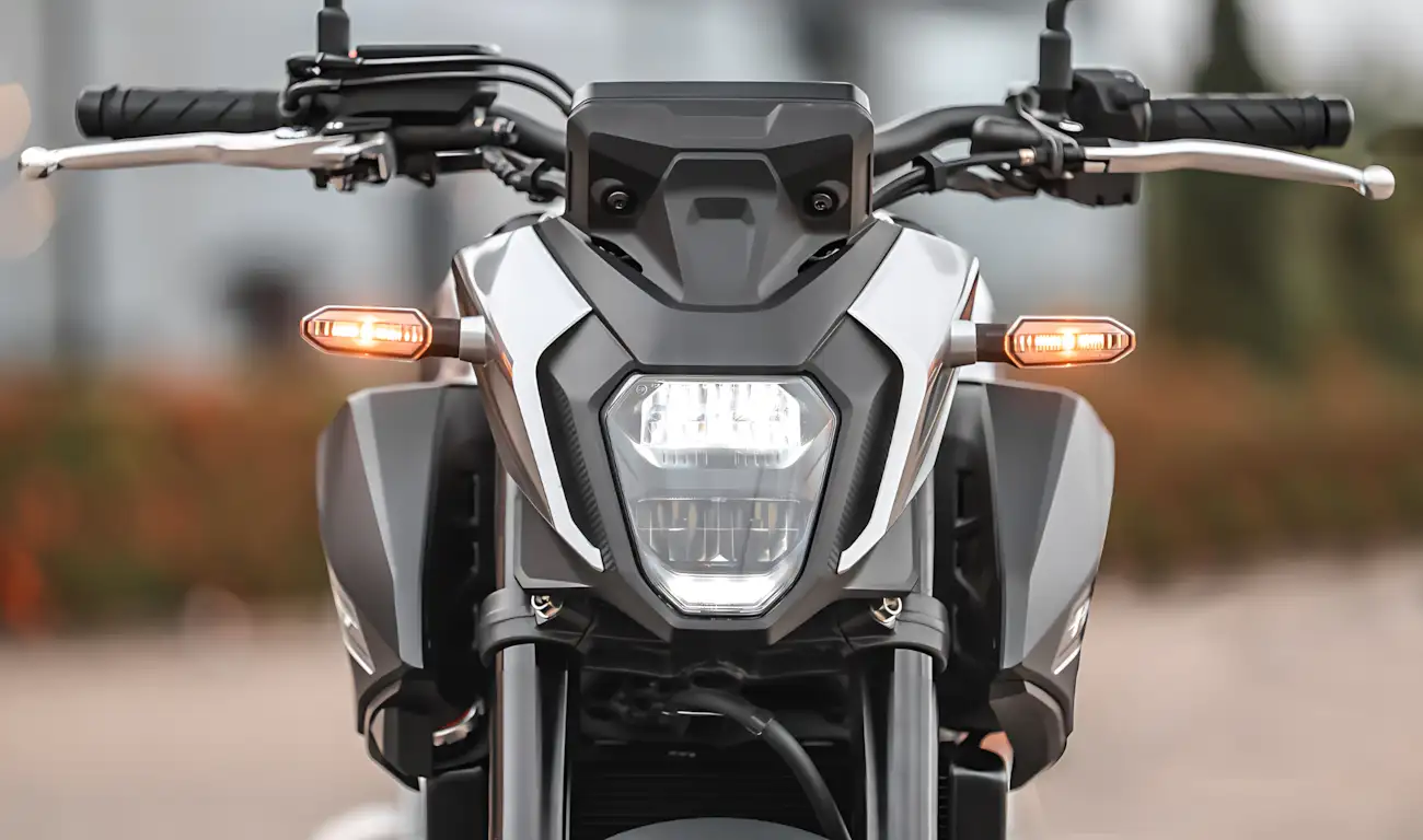 Honda CB500 Hornet 2027 chega ao Brasil por R$ 43.470 com nova cor e sem o E-Clutch da versão global
